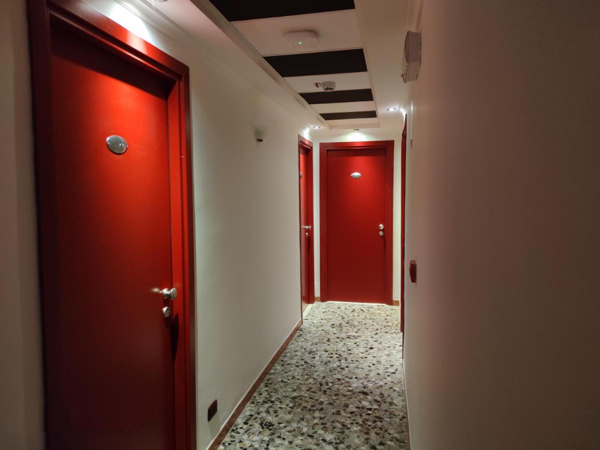 Alex & Lorenz Hotel Torvaianica Εξωτερικό φωτογραφία